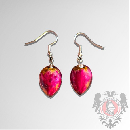 Earrings with rosebuds